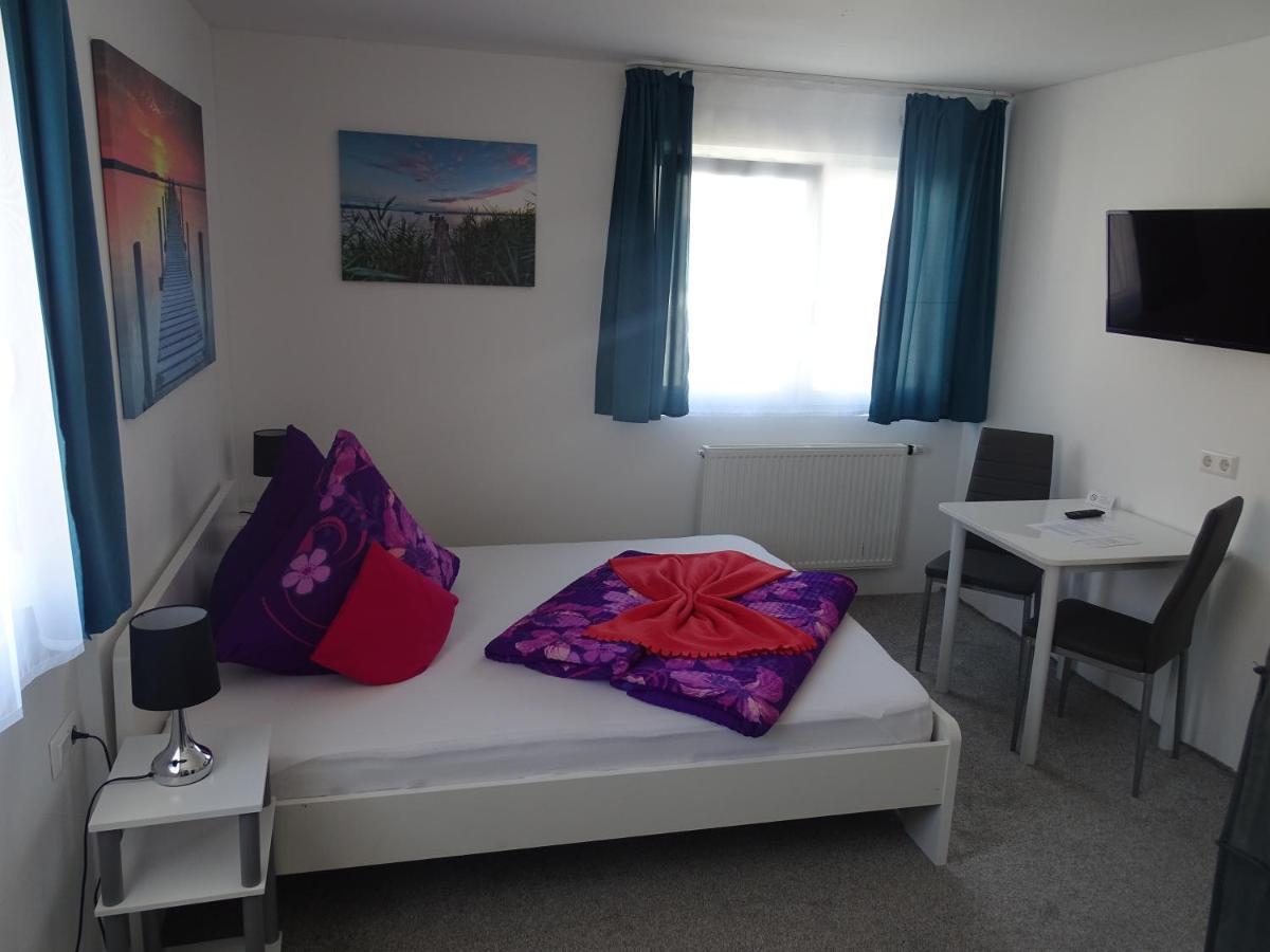 Gaestehaus Uezel FDH Esterno foto
