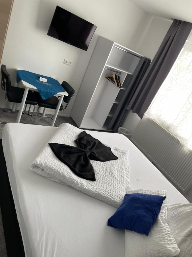 Gaestehaus Uezel FDH Esterno foto