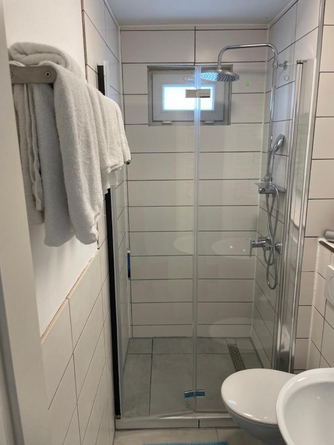 Gaestehaus Uezel FDH Esterno foto