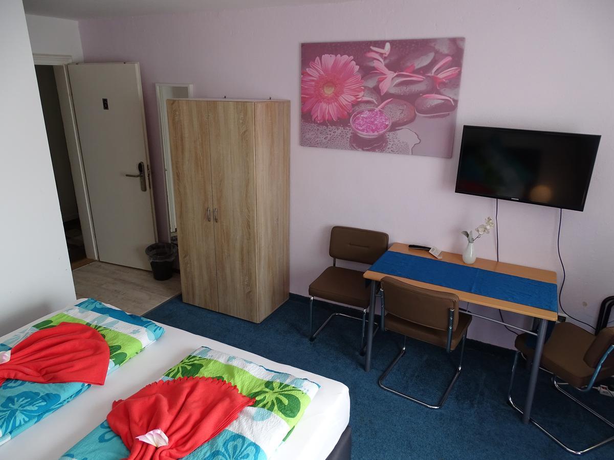Gaestehaus Uezel FDH Esterno foto